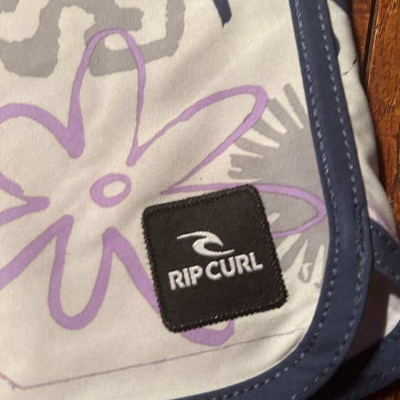 NWT Rip Curl Surf Shorts - Picture 3 of 5